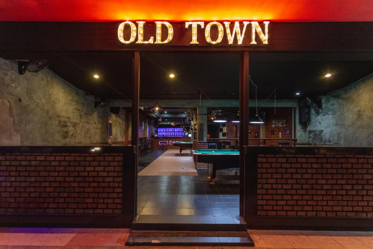 Old Town Hotel Jomtien Beach Exterior photo